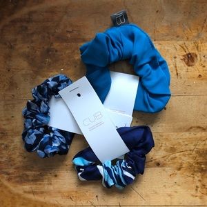 Blue scrunchie set